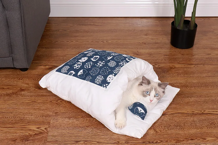 Warm Cat Sleeping Bag with Pillow Warm Cat Sleeping Bag with Pillow